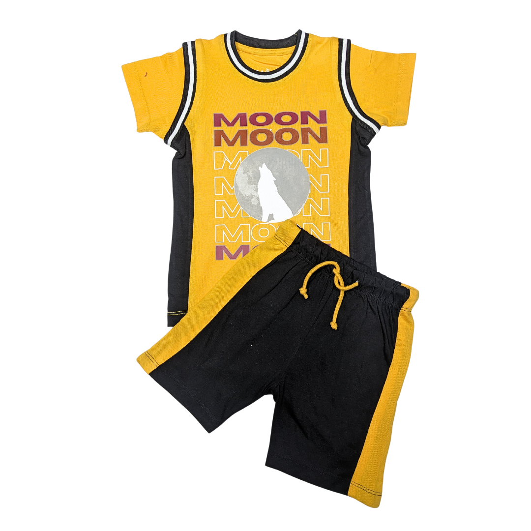 Kids' Moon & Wolf Graphic Tee and Shorts Set – Stylish & Comfy Outfit
